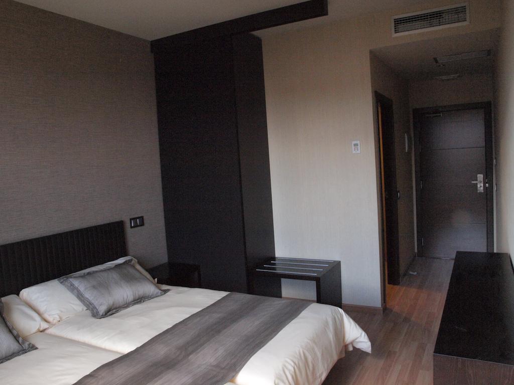 Hotel Dinastia Getafe Zewnętrze zdjęcie