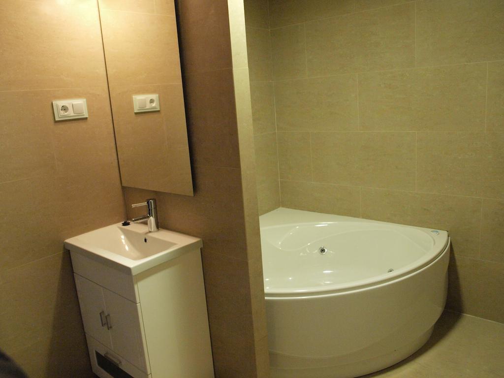 Hotel Dinastia Getafe Zewnętrze zdjęcie