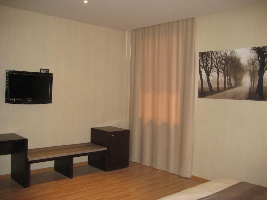 Hotel Dinastia Getafe Zewnętrze zdjęcie