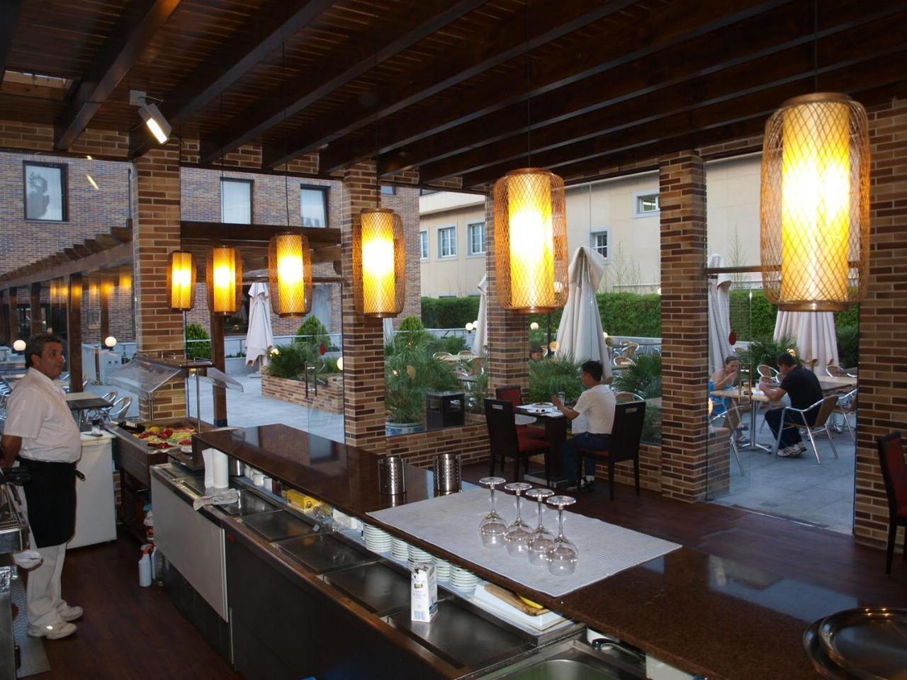 Hotel Dinastia Getafe Zewnętrze zdjęcie