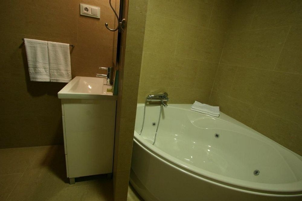 Hotel Dinastia Getafe Zewnętrze zdjęcie
