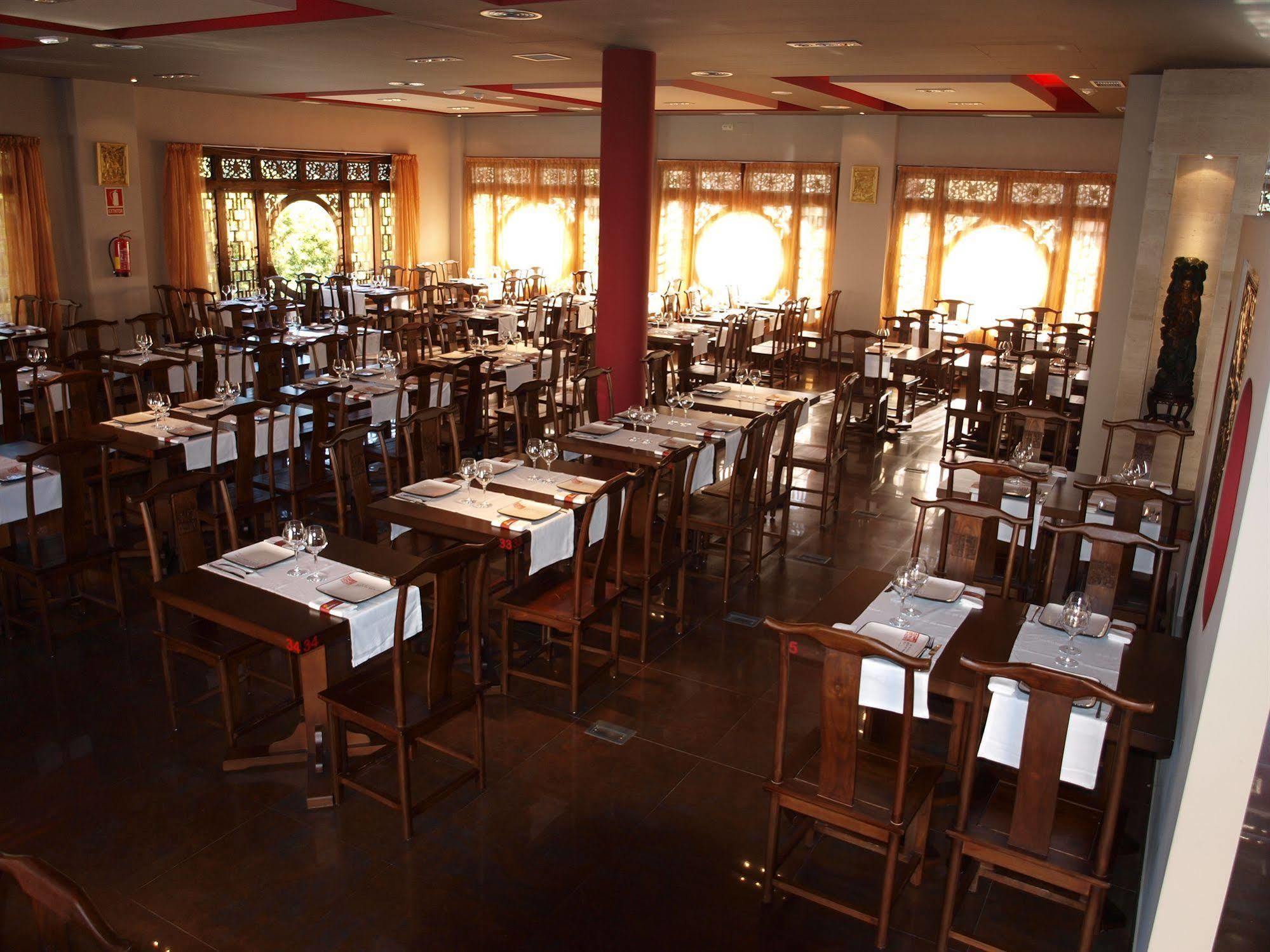 Hotel Dinastia Getafe Zewnętrze zdjęcie